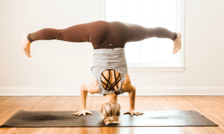 Get Over Your FEAR – How To Do Your First Headstand